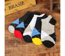 今夏必buy！潮流襪子新風尚，穿出你的個性態(tài)度